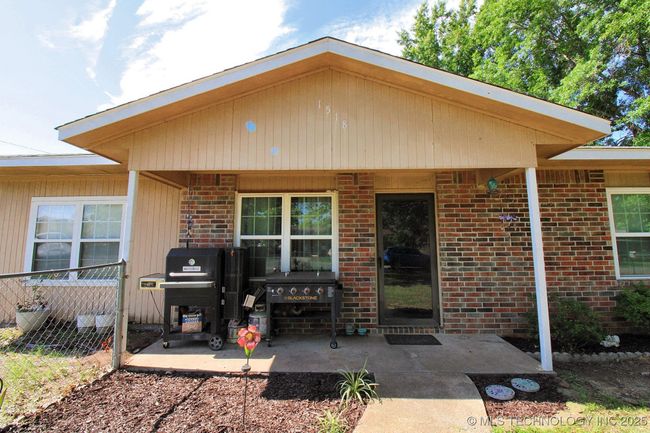 1518 E Hogner St, House other with 3 bedrooms, 1 bathrooms and null parking in Tahlequah OK | Image 9
