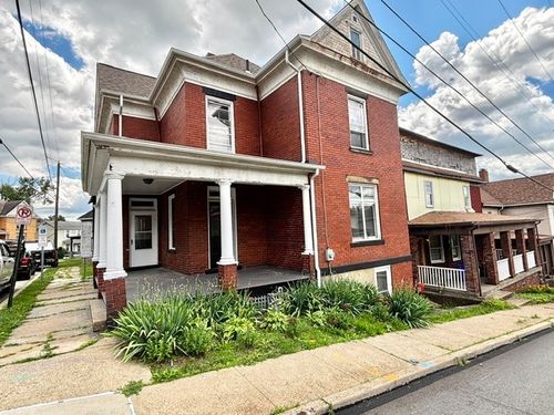 18 Observatory St, Manor, PA, 15665-9748 | Card Image