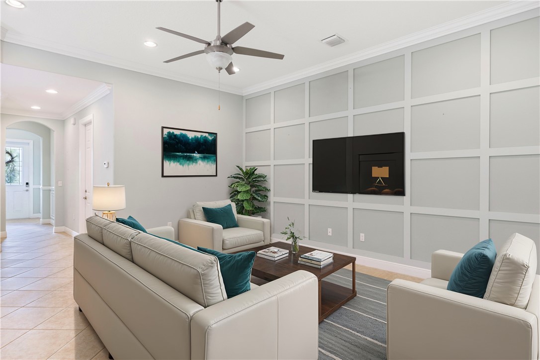 Oakridge Pl, Vero Beach, FL 32966