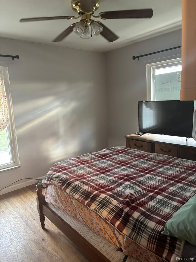 18720 Goddard Rd, House other with 2 bedrooms, 2 bathrooms and null parking in Allen Park MI | Image 17