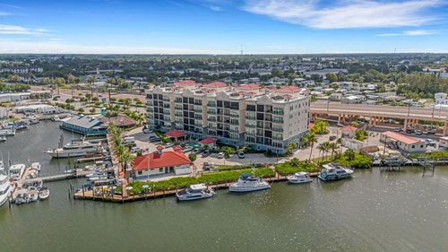 501-505 Tamiami Trl N, VENICE, FL, 34285-6039 | Card Image