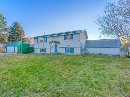 4907 N Chase Rd, Newman Lake, WA, 99025-9609 | Card Image