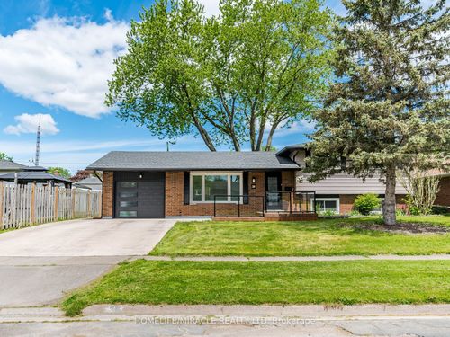38 Martha Crt, Welland, ON, L3C4N2 | Card Image