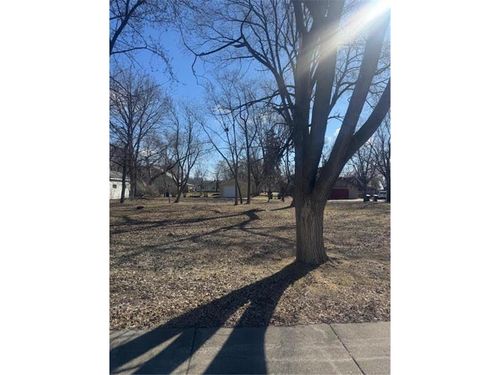 126 8th Ave N, Waite Park, MN, 56387-1156 | Card Image
