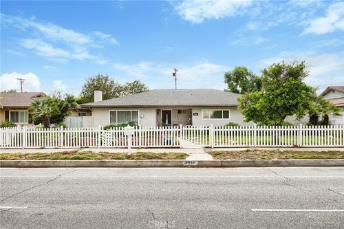 9419 Haskell Ave, North Hills, CA, 91343-6405 | Card Image