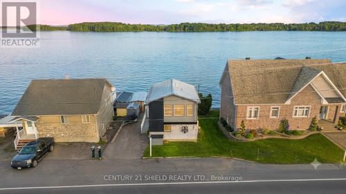 18438 County Rd 2 Road, South Glengarry, ON, K6H5R1 | Card Image