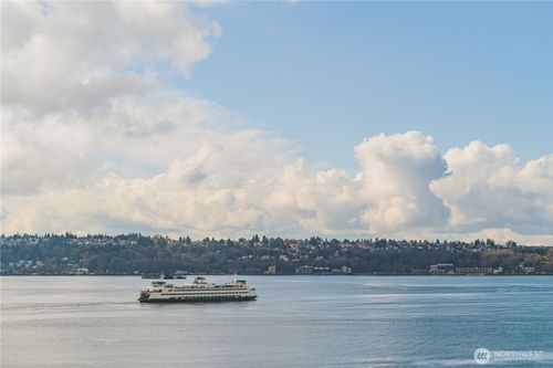 401-617 W Mercer Pl, Seattle, WA, 98119-3837 | Card Image