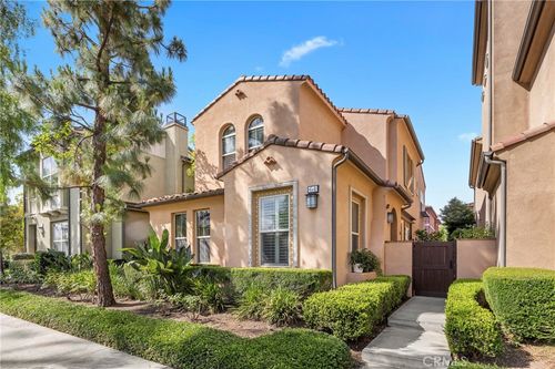 64 Cienega, Irvine, CA, 92618-8802 | Card Image