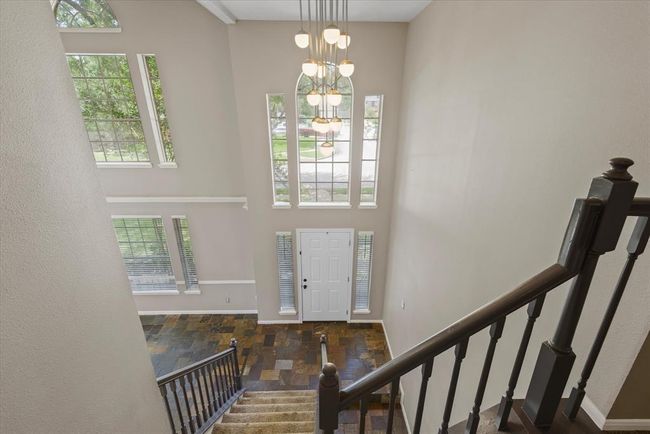 Another glimpse into the beauty and elegance of the radiant entry and living area! | Image 22