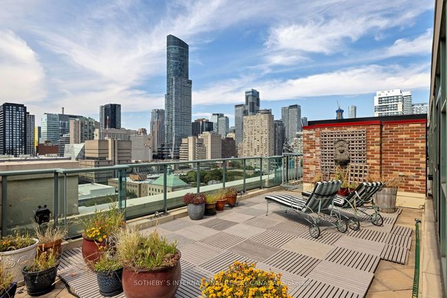 1 - 155 Dalhousie St, Condo with 2 bedrooms, 3 bathrooms and 2 parking in Toronto ON | Image 30