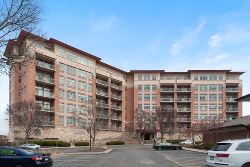 apt-207-100 Prairie Park Dr, Wheeling, IL, 60090-2792 | Card Image