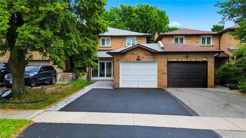 1118 Avondale Dr, Oakville, ON, L6H5L4 | Card Image