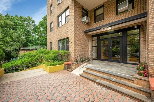 8f-735 Kappock Street, New York City, NY, 10463 | Card Image