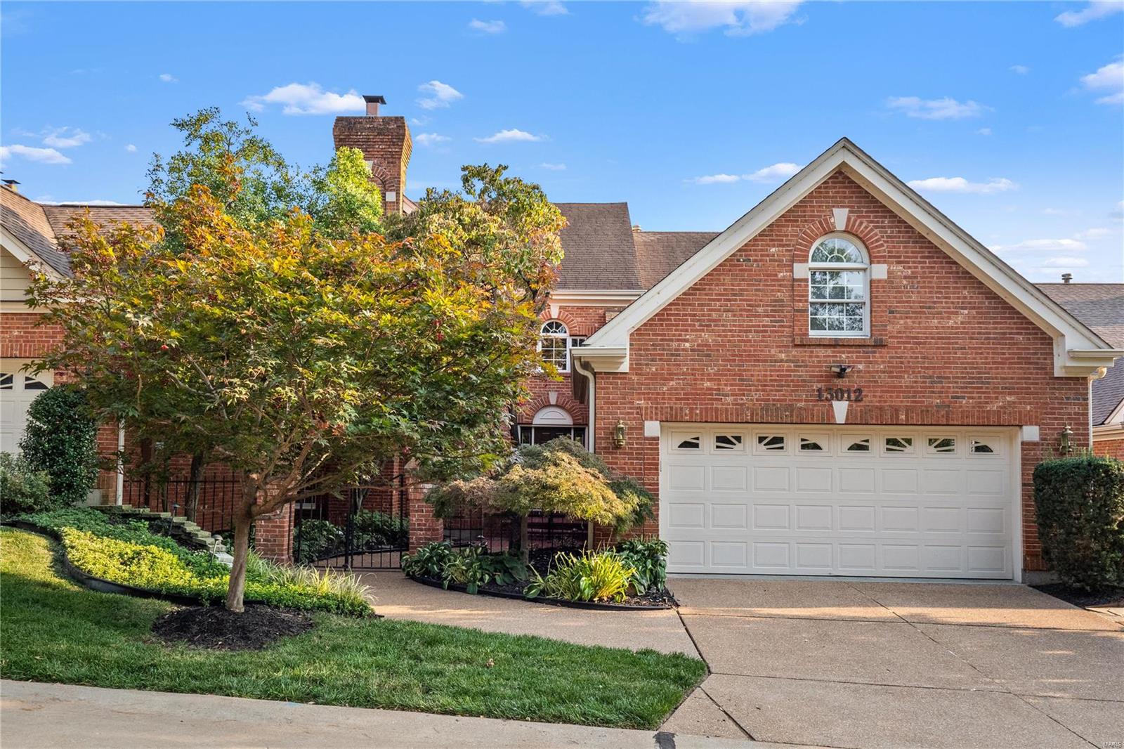 Pembrooke Valley Ct, Saint Louis, MO 63141