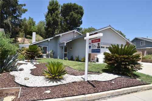 20611 Alaminos Dr, Santa Clarita, CA, 91350-1203 | Card Image