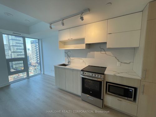 3111-100 Queen St E, Toronto, ON, M5C0B5 | Card Image