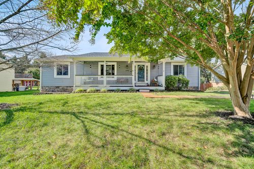 146 Spring Grove Dr, Vinton, VA, 24179-1526 | Card Image