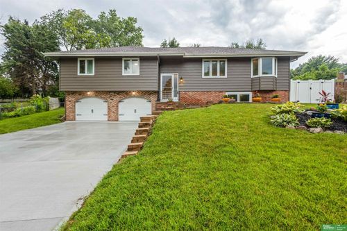13769 Poppleton Cir, Omaha, NE, 68144-1128 | Card Image