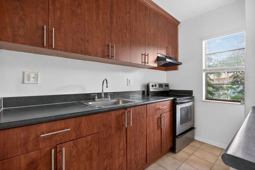 apt-5-4071 N Dixie Hwy, Oakland Park, FL, 33334-3045 | Card Image