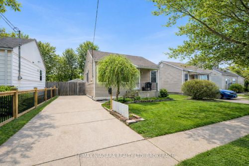 5 Homewood Ave, St Catharines, ON, L2M5L2 | Card Image