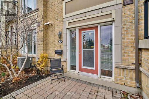 5-2895 Hazelton Pl, Mississauga, ON, L5M0S4 | Card Image