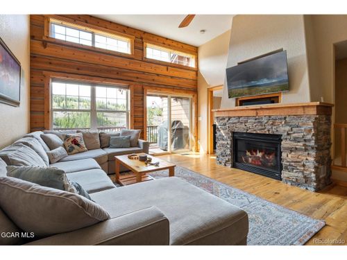 220 Reunion Ct, Fraser, CO, 80442-5170 | Card Image