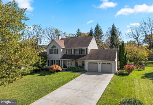 204 Mill Pond Dr, EXTON, PA, 19341-1468 | Card Image