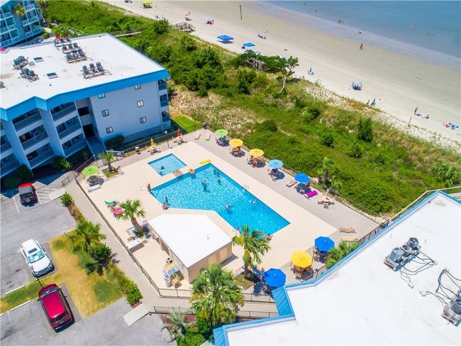Savannah Beach & Racquet Club Pool | Image 42