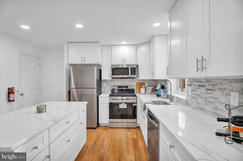 348 Silk St, LAWNSIDE, NJ, 08045-1665 | Card Image