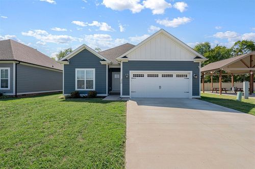 3998 Cadillac Ct, Bowling Green, KY, 42104-7663 | Card Image