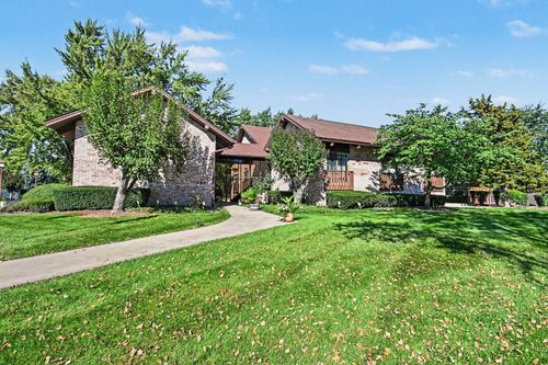 13-740 Saint Andrews Ln, Crystal Lake, IL, 60014-7040 | Card Image
