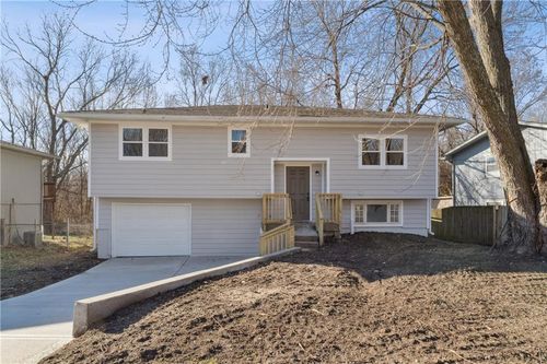 309 W Mcdonald St, Edgerton, KS, 66021-2435 | Card Image