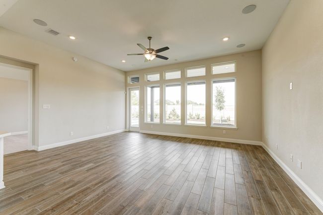 14679 Cedar Elm Ct, House attached with 3 bedrooms, 2 bathrooms and null parking in Willis TX | Image 4