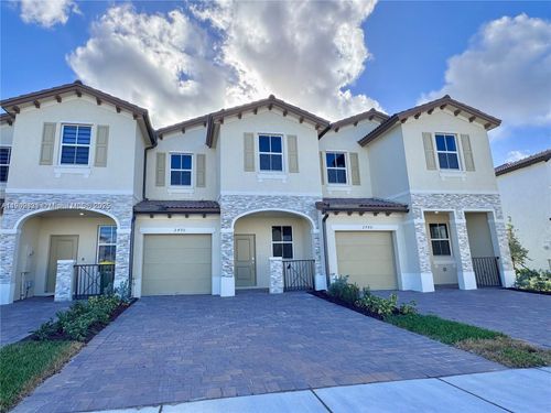 2490-2490 Se 29th St, Homestead, FL, 33035-2657 | Card Image