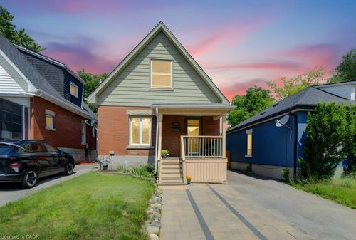 271 London Rd W, Guelph, ON, N1H2C7 | Card Image