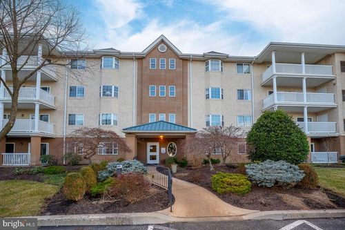 335-335 Paoli Pointe Dr, PAOLI, PA, 19301-1382 | Card Image