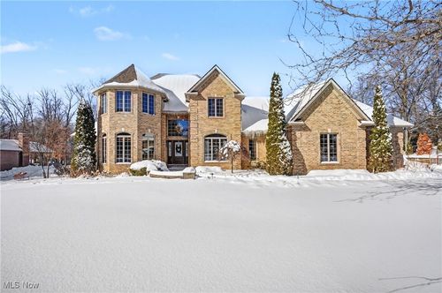 68 Timber Run Dr, Canfield, OH, 44406-8635 | Card Image