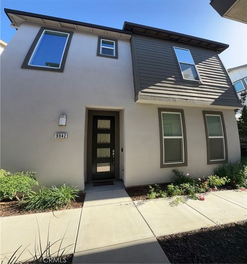9942 Del Surf Ln, Elk Grove, CA, 95757-2560 | Card Image