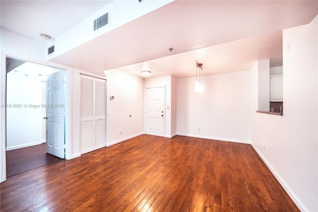 APT-204 - 619 E Sheridan St, Condo with 2 bedrooms, 2 bathrooms and null parking in Dania Beach FL | Image 28