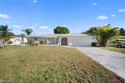 219 Se 46th Ter, Cape Coral, FL, 33904-8502 | Card Image