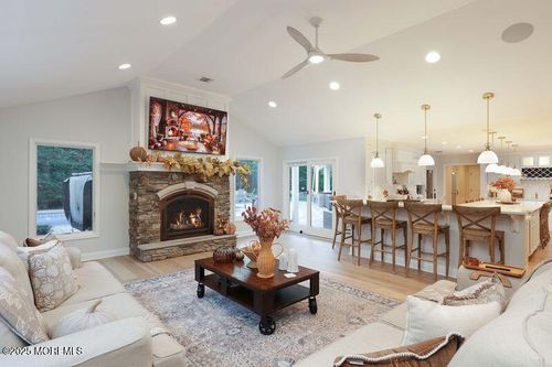 178 Davis Ln, Red Bank, NJ, 07701-5536 | Card Image