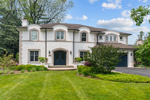 1111 Seneca Rd, Wilmette, IL, 60091-1275 | Card Image