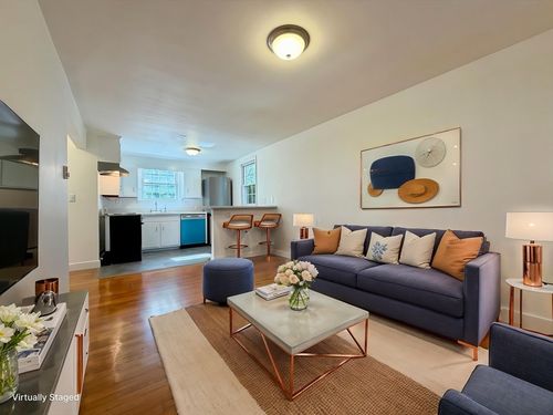 1-15 Park Ave, Foxboro, MA, 02035-3056 | Card Image