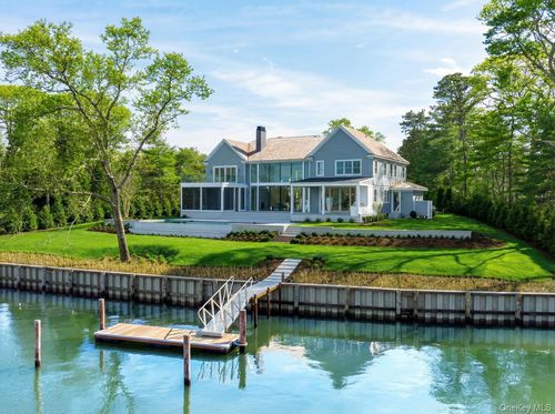 15 Old Point Rd, Quogue, NY, 11959-4258 | Card Image