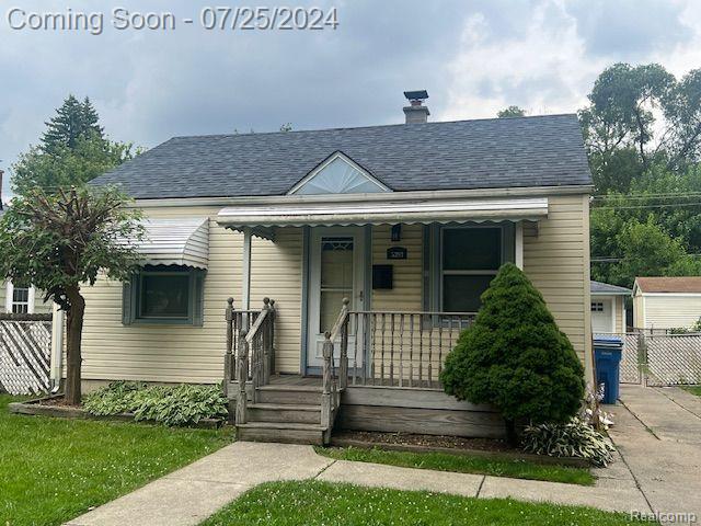 Gertrude St, Dearborn Heights, MI 48125