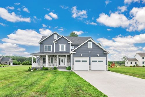 7 Sawgrass Ln, Southwick, MA, 01077-9834 | Card Image