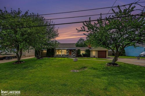 37470 Lakeville Street, Harrison Charter Township, MI, 48045 | Card Image