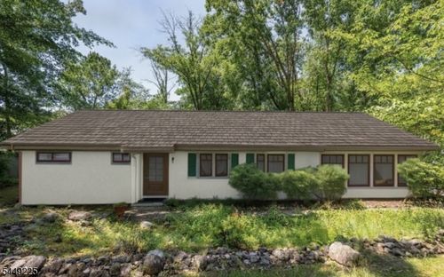 53 Old Wood Rd, Morris Plains, NJ, 07950-2409 | Card Image
