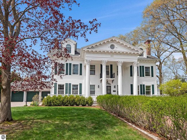 431 Michigan Ave, House other with 10 bedrooms, 7 bathrooms and null parking in Charlevoix MI | Image 81