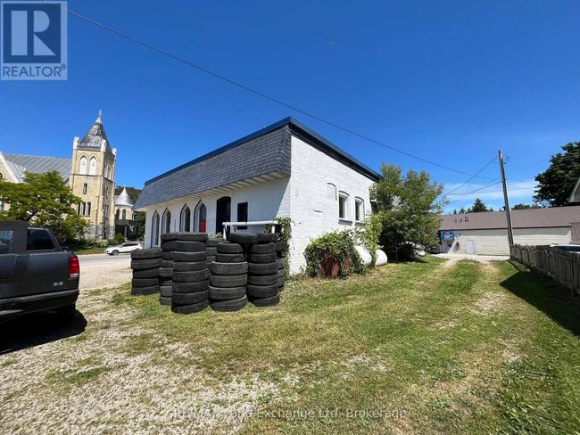 504 Campbell St, Home with 0 bedrooms, 0 bathrooms and null parking in Lucknow ON | Image 5
